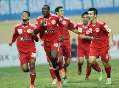 V.Hải Phòng tiếp quân bầu Đức bằng lửa Lạch Tray