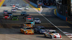 Clip: Siêu xe triệu đô 'đại náo' đường đua F1