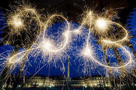 Clip: Pháo hoa rực sáng sông Hàn