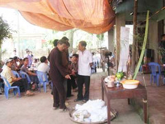 Bị chém chết sau khi ăn cỗ cưới