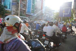 Hà Nội, TP.HCM: Nghẹt thở sau nghỉ lễ