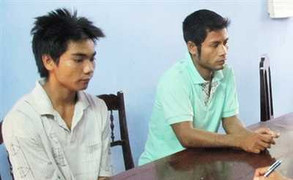 Dùng còng số 8 đi cướp, hiếp dâm