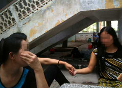 Trượt giải hoa khôi, nữ sinh hóa tâm thần