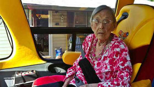 Cụ bà 105 tuổi tiết lộ bí quyết sống lâu