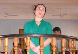 Vợ dùng cuốc bổ chồng chết thảm lãnh án