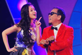 Tâm Tít diện váy bó, nhảy Gangnam Style cực sung