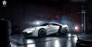 Ra mắt siêu xe Ả Rập phủ kim cương