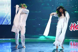 Phan Đinh Tùng - Cát Phượng: 'Cặp đôi chiêu trò'