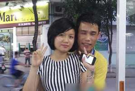 Hiệp Gà ôm bạn gái trên phố; Cường Đôla đưa con đi chơi