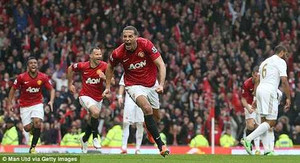 MU 2-1 Swansea: Quà chia tay Sir Alex