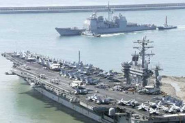 Clip: Mỹ- Hàn khoe tàu chiến 'khủng'