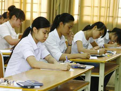 Nở rộ dịch vụ học hộ, thi hộ