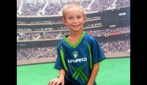 Đuổi theo xe buýt, học sinh lớp 4 chết thảm