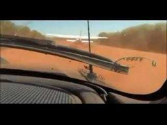 Clip: Xe cảnh sát, máy bay đuổi nhau nghẹt thở