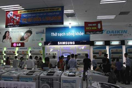 Sức mua hàng điện lạnh 'nóng' hơn thời tiết