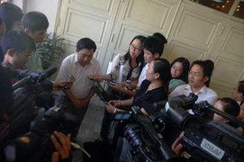 Nhà báo không bị kiện khi người phát ngôn nói sai