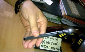 Clip: Công an nhận dạng bút 'phù thuỷ'