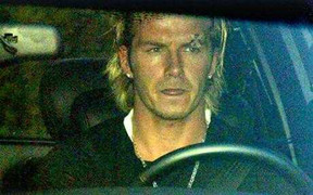 Beckham: Ăn giày bay, chia tay Sir Alex