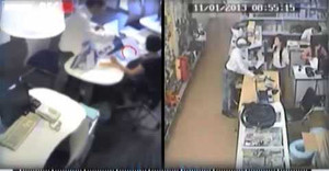 Chớp mắt 30 giây bốc hơi 2 chiếc điện thoại