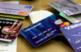 Giả thẻ tín dụng, 4 người TQ rút ruột tiền tỉ ngân hàng