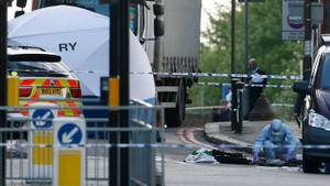 Video, ảnh: Vụ chém người kinh hoàng trên đường phố Anh