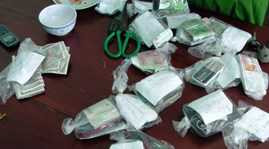 Lên núi triệt phá sới lớn, bắt 26 con bạc