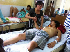 Chủ quán đâm khách nhậu rồi hô cướp