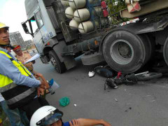 'Hung thần' tông nát xe máy, 3 người thương vong