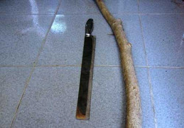 Chặn đường chém người, cướp xe man rợ