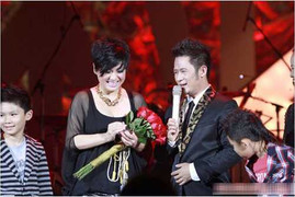 Những bóng hồng từng gắn bó với Bằng Kiều