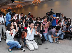 Nhân viên trang tin điện tử không được hoạt động như PV