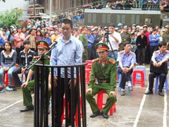 Dùng tài 'chém gió', lừa bán 2 sơn nữ vào 'tổ quỷ'