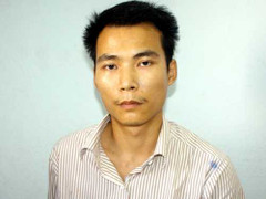 Bắt nghi phạm giết, chôn xác cô gái lõa thể