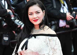 Chuyện ông tiến sĩ ‘bái’ Lý Nhã Kỳ làm giáo sư PR