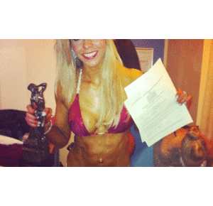 Trở thành phụ nữ khỏe nhất nước Anh nhờ sinh con