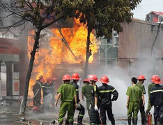 Cháy cây xăng: Vụ cháy lớn nhất lịch sử Hà Nội