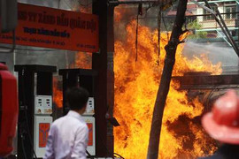 Cháy cây xăng giữa Thủ đô: Lời kể nhân chứng