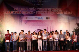 Lễ trao giải “Khám phá Royal – Nhận ngàn quà tặng”