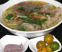 Nguy hại khôn cùng: Sáng nào cũng ăn bún 'độc'