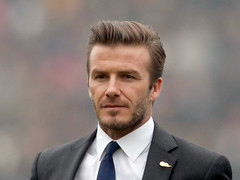 Lo xa, MU khẩn thiết cầu viện Beckham