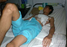 Khởi tố kẻ tự sát không thành sau khi đâm người yêu