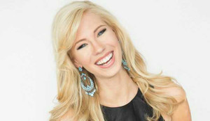 Gặp người đẹp cụt tay đăng quang Hoa hậu Mỹ