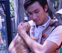 ‘Thần chết’ Chí Thiện đi tham quan vườn thú