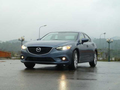 Mazda giảm giá lớn tại Việt Nam
