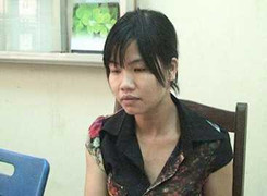 Nữ đạo chích 'bay' trên nóc nhà như 'người nhện'