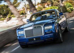 Xe mới vẫn ùn ùn đổ về Việt Nam