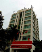 Người đàn ông gây náo loạn Đại học Quốc gia Hà Nội