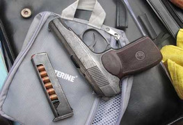 Hà Nội: Mang súng đi chơi, bị 141 tóm gọn