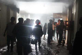 TP.HCM: Cháy chung cư, hàng ngàn người tháo chạy