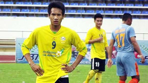 Thần đồng bóng đá Lào: Ghi bàn hơn cả Messi